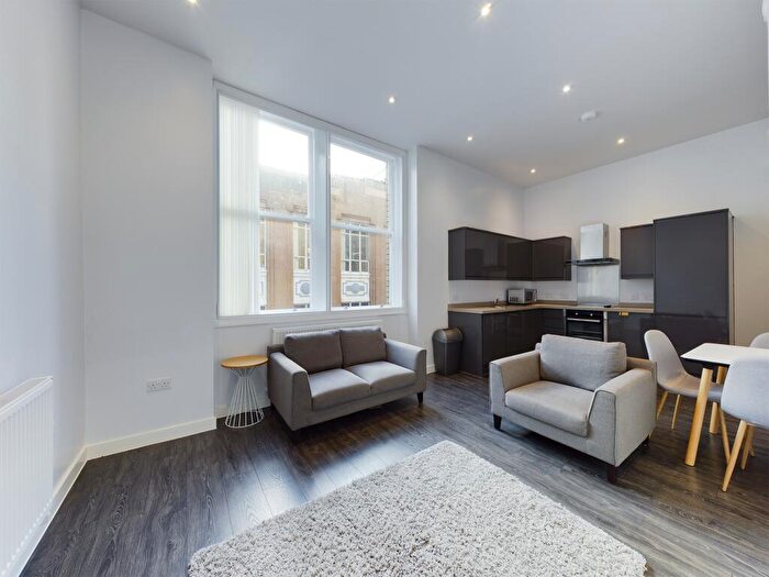 2 Bedroom Flat To Rent In Orleans House, Edmund Street, L3