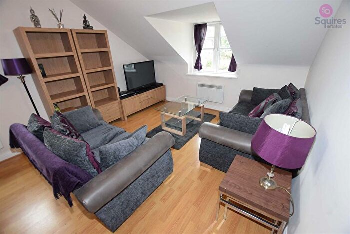 2 Bedroom Flat To Rent In Arundel Drive, Osborne Court, WD6