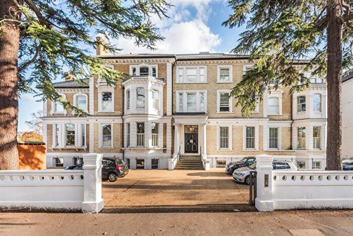 1 Bedroom Apartment To Rent In Langley Road, Surbiton, KT6