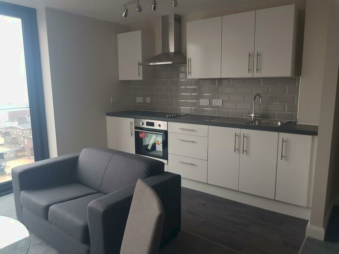 Flat To Rent In Skinner Lane, Leeds, West Yorkshire, LS7