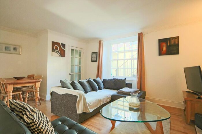 2 Bedroom Apartment To Rent In Meridian Place, Bristol, BS8