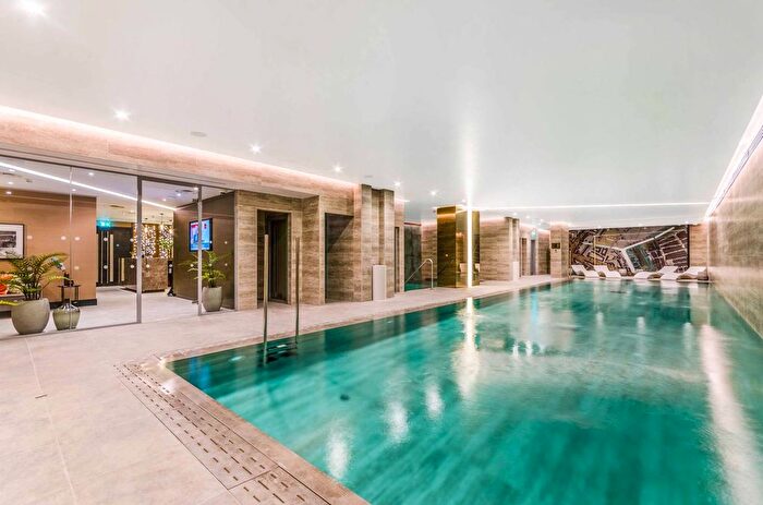 2 Bedroom Flat For Sale In Carrera Tower, Clerkenwell, London, EC1V