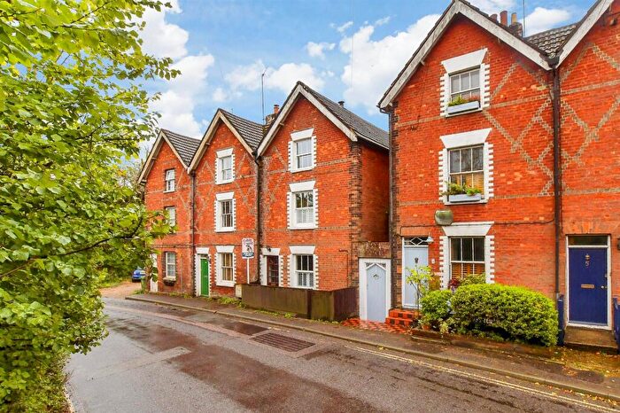 3 Bedroom End Of Terrace House For Sale In Stopham Road, Pulborough, West Sussex, RH20