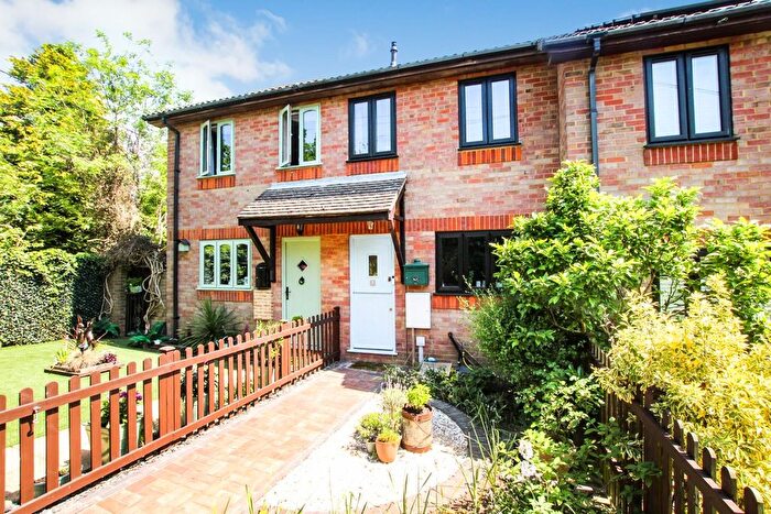 2 Bedroom Terraced House For Sale In Field End Close, Wigginton, Tring, HP23