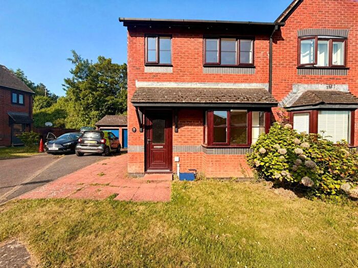 3 Bedroom Semi-Detached House To Rent In Gittisham Close, Exeter, EX1