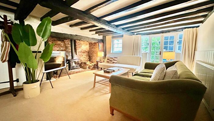 3 Bedroom Terraced House For Sale In Sinnock Square, Old Town, Hastings, TN34