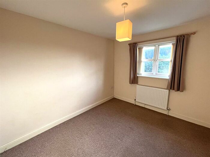 2 Bedroom Flat To Rent In Coventry Road, Exhall, CV7