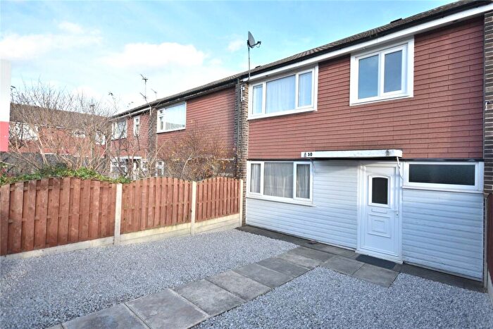 3 Bedroom Town House For Sale In Baildon Chase, Leeds, West Yorkshire, LS14