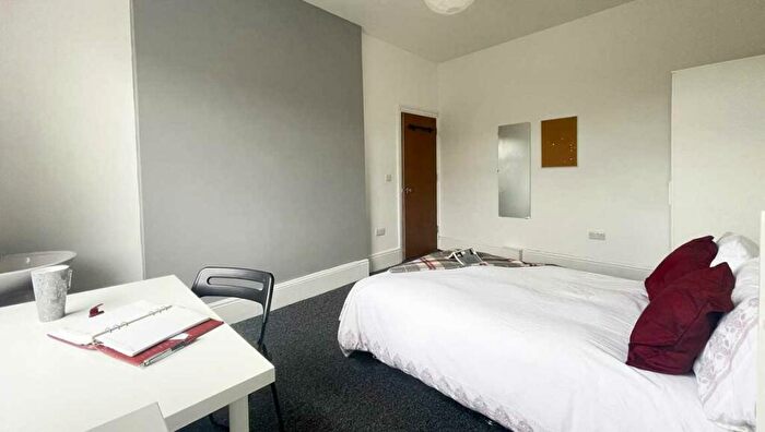 1 Bedroom House To Rent In Britannia Road North, Southsea, PO5