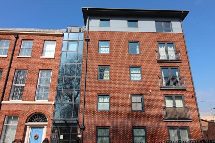 2 Bedroom Apartment To Rent In Nelson Street, City Centre, L1
