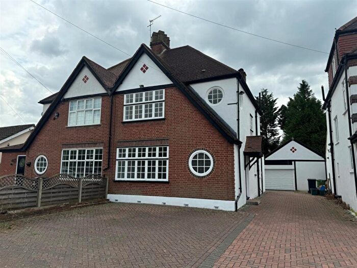 3 Bedroom Semi-Detached House To Rent In Petts Wood Road, Petts Wood, BR5