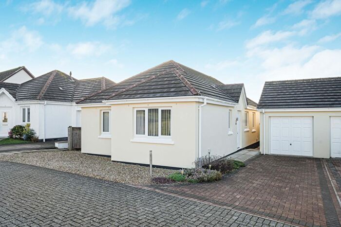 3 Bedroom Detached Bungalow For Sale In Franeth Close, Kingsteignton, Newton Abbot, TQ12