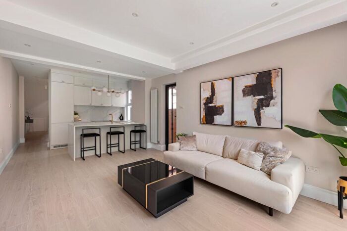 2 Bedroom Flat For Sale In Furness Road London, NW10