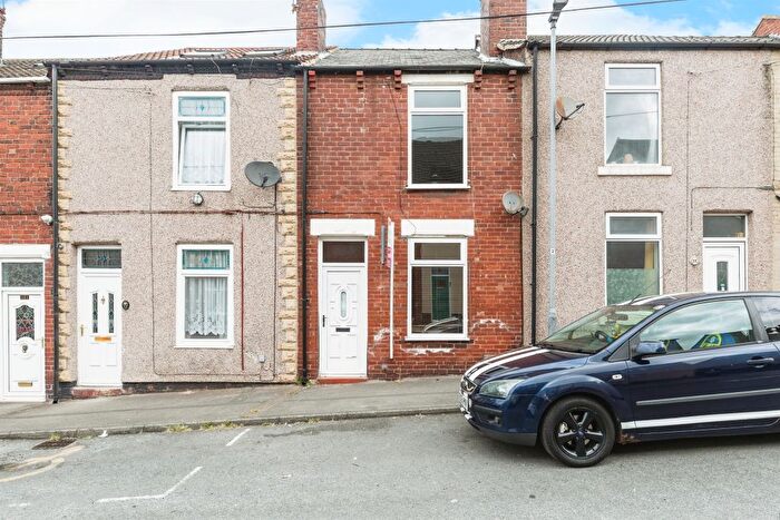 2 Bedroom Terraced House For Sale In Dixon Street, Featherstone, Pontefract, WF7