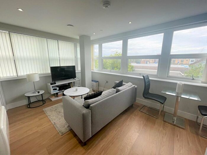 1 Bedroom Apartment To Rent In Springfield Road, Chelmsford, CM2