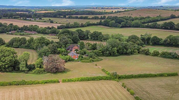 5 Bedroom House For Sale In Well Road, Crondall, Farnham, Hampshire, GU10
