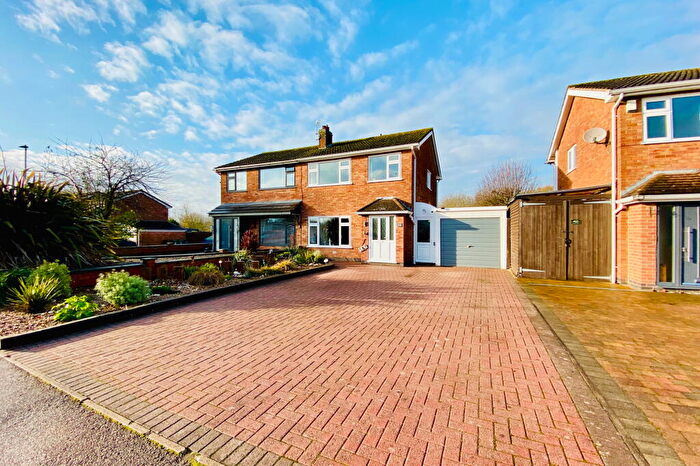 3 Bedroom Semi-Detached House For Sale In Huntsmans Dale, East Goscote, LE7