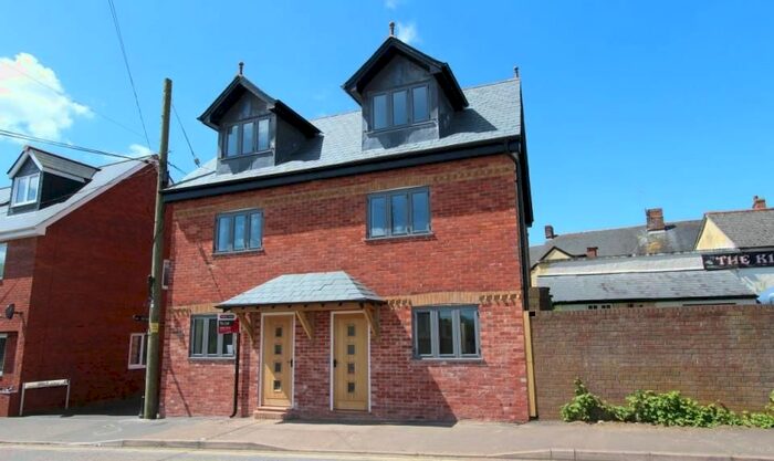 2 Bedroom Semi-Detached House To Rent In Forge Way, Cullompton, EX15