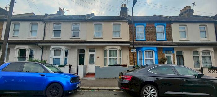 3 Bedroom Terraced House To Rent In Ashville Road, Leytonstone, E11