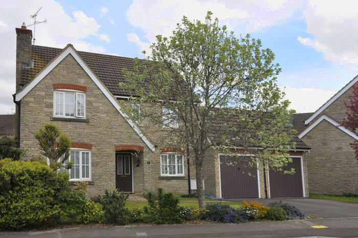 4 Bedroom Detached House To Rent In Labourham Way, Cheddar, BS27