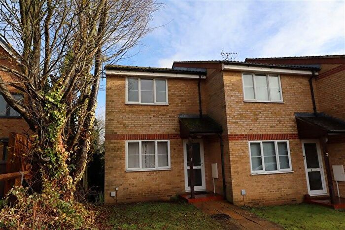 1 Bedroom Terraced House To Rent In Gilbert Court, Willoughby Road, Harpenden, AL5