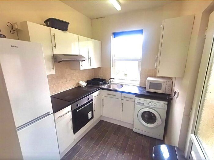 5 Bedroom Terraced House To Rent In Western Road, S10