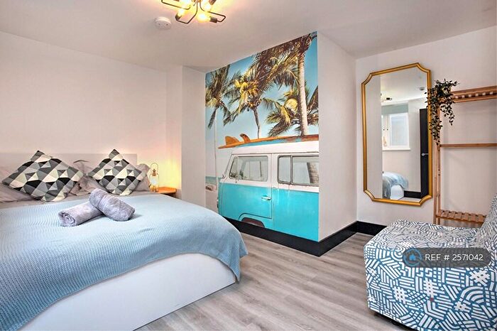 2 Bedroom Flat To Rent In Dorset Gardens, Brighton, BN2