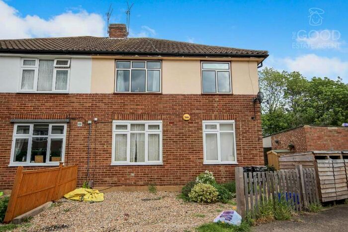 2 Bedroom Flat To Rent In Broomfield Avenue, Loughton, IG10