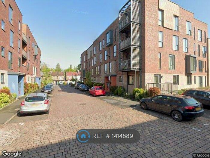 2 Bedroom Flat To Rent In Close, London, NW9