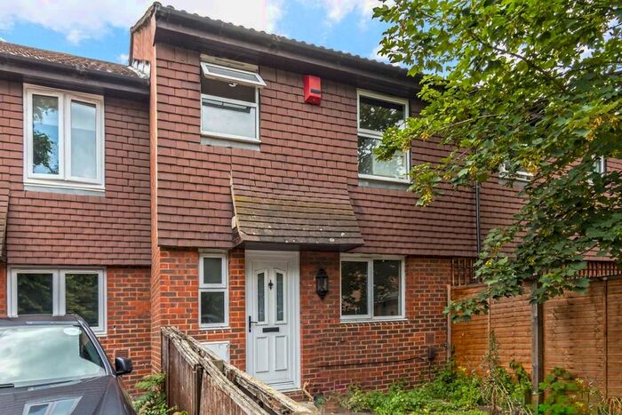 6 Bedroom Terraced House To Rent In Mossington Gardens, London, SE16