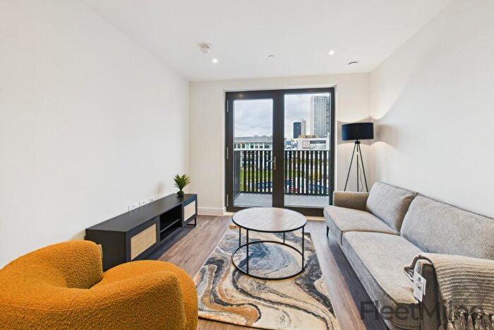 1 Bedroom Apartment To Rent In Ashted Wharf, Glasswater Locks, Pitt Street, Birmingham, B4