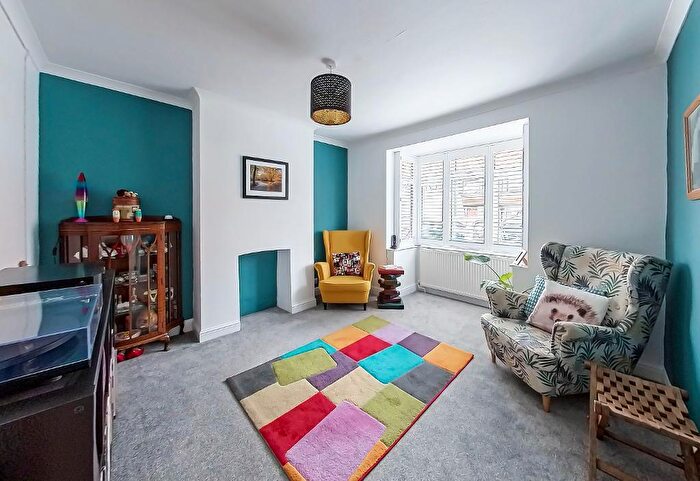 3 Bedroom Terraced House For Sale In Bedford Avenue, North Bessted, Bognor Regis, West Sussex, PO21