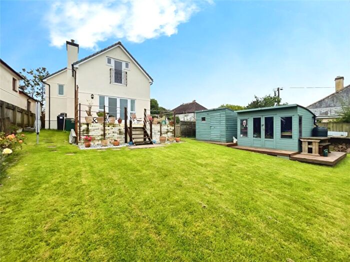 4 Bedroom Detached House For Sale In Staddon Road, Holsworthy, Devon, EX22