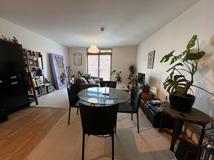 1 Bedroom Flat To Rent In The Postbox, Upper Marshall Street, Birmingham, B1