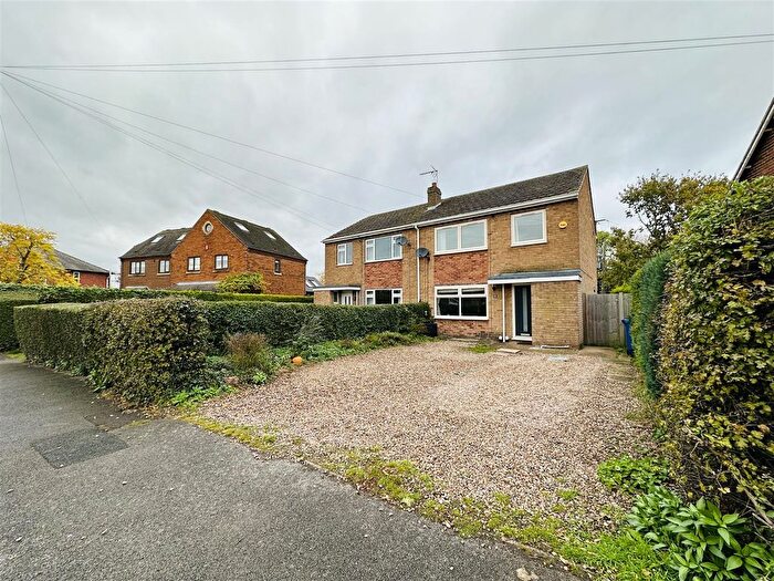 3 Bedroom Semi-Detached House For Sale In Park Road, Barlow, Selby, YO8