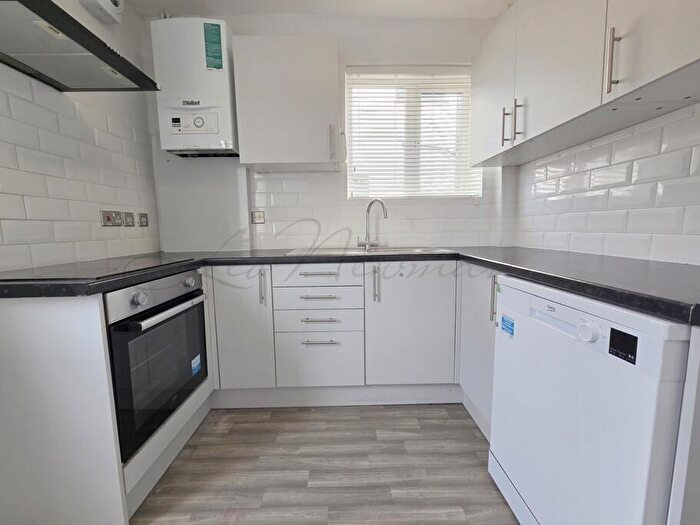 3 Bedroom House To Rent In Anthony Way, Slough, SL1