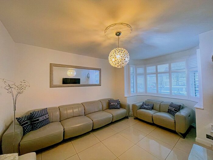 4 Bedroom Semi-Detached House To Rent In Watford Road, Wembley, HA0