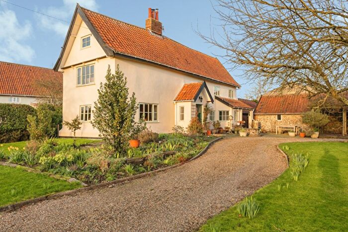 3 Bedroom Detached House For Sale In Upgate Street, Carleton Rode, Norwich, Norfolk, NR16