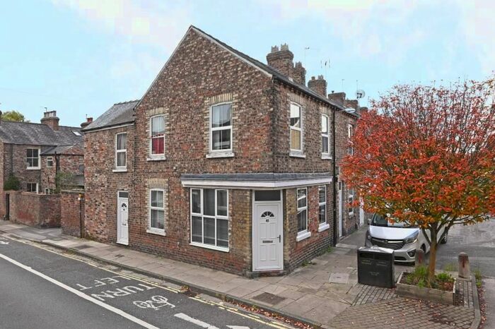 2 Bedroom Terraced House To Rent In Bright Street, Leeman Road, York, YO26