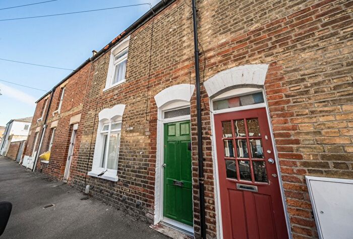 2 Bedroom Terraced House For Sale In Earl Street, Oxford, Oxfordshire, OX2