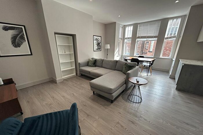 2 Bedroom Apartment To Rent In Princes Road, Sale, M33