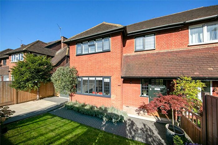 4 Bedroom Semi-detached House For Sale In Upper Richmond Road West, Richmond, TW10