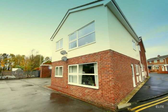 2 Bedroom Flat To Rent In Willowtree Avenue, Durham, DH1