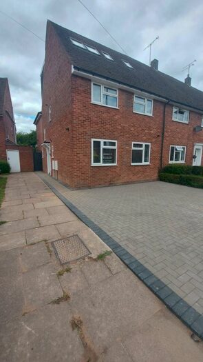 8 Bedroom House To Rent In Sir Henry Parkes Road, Canley, CV4