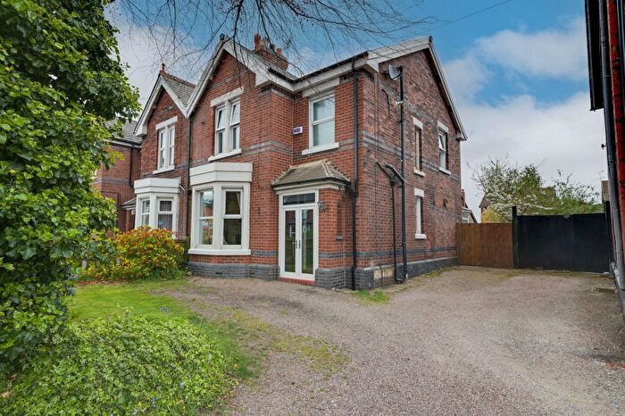 3 Bedroom Semi Detached House For Sale In London Road, Sandbach, CW11