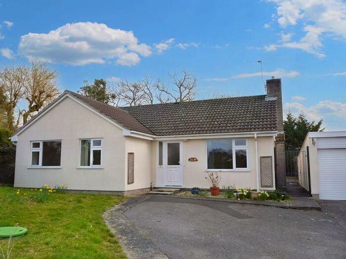 3 Bedroom Bungalow To Rent In Cox's Drive, Baltonsborough, BA6