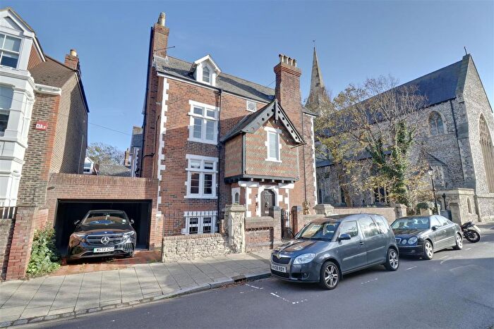 4 Bedroom Detached House For Sale In St. Judes Close, Southsea, PO5