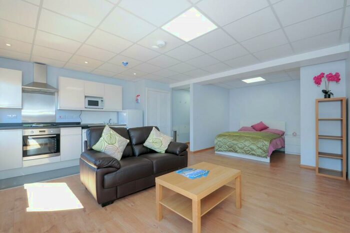 1 Bedroom Flat To Rent In London Road, Southampton, SO15