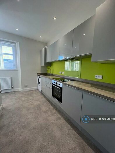 2 Bedroom Flat To Rent In Scott Street, Perth, PH1