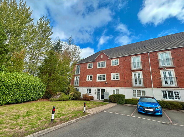 1 Bedroom Flat For Sale In Donnington Court, Dudley, DY1